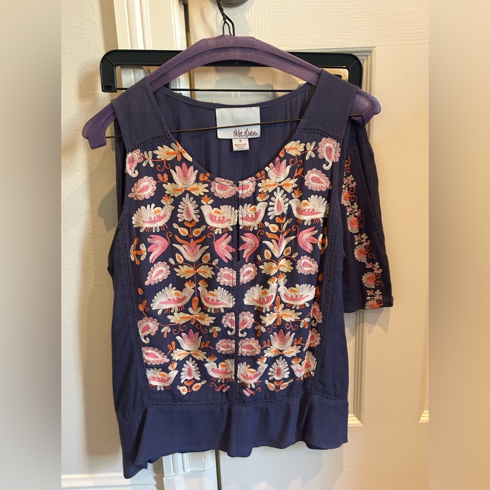 Floral Embroidered Blouse